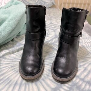 Black boots
